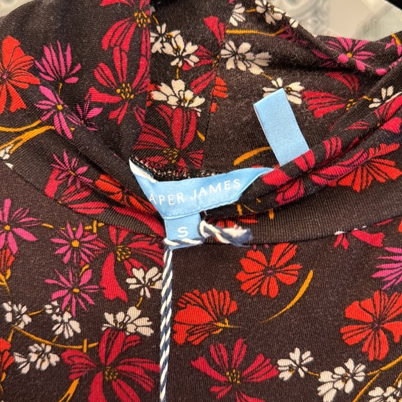 Draper James brand new with tags Knit Turtleneck Dress Ribbon Flower size small - Picture 4 of 7